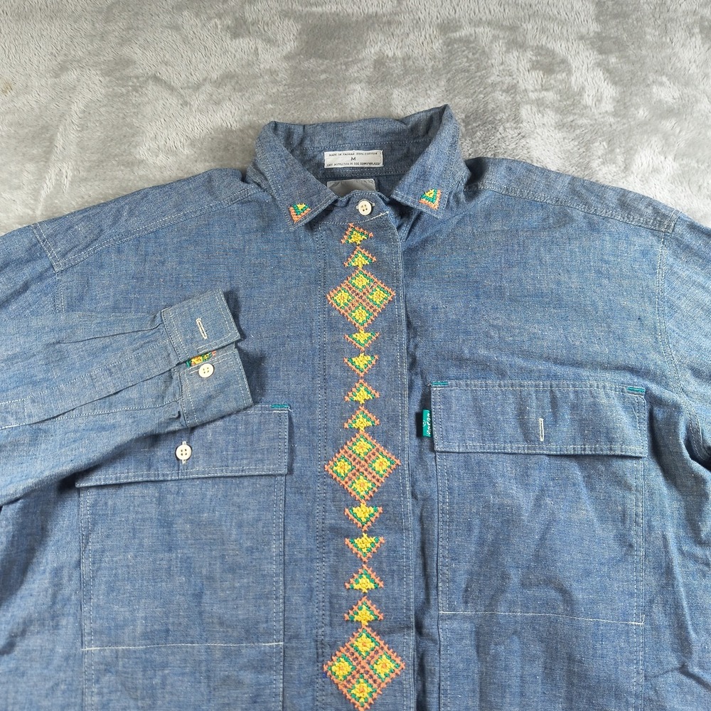 Vintage Levis Shirt Men Medium Chambray Embroidered Western Button Up Green Tag